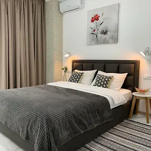 https://west-street-lux-apartments.hotels-of-kiev.com